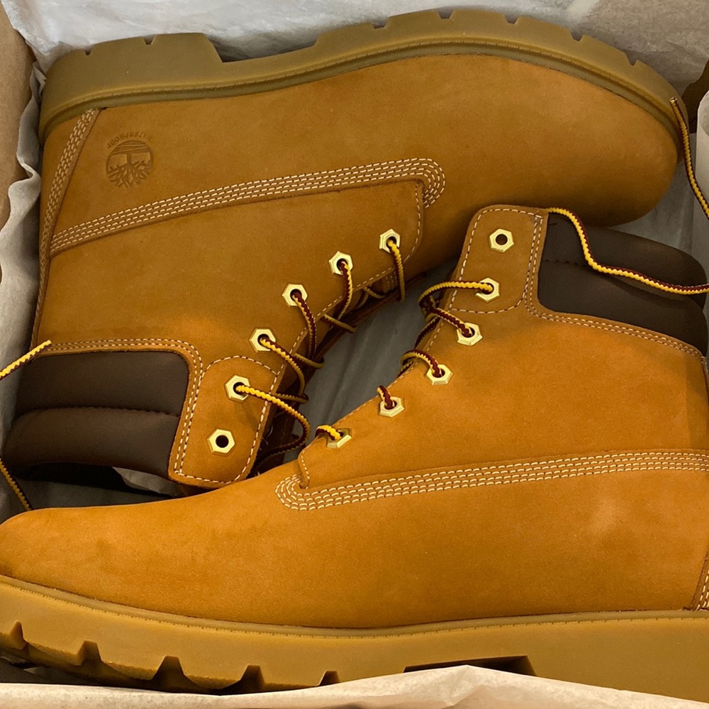 NIB Timberland Linden Woods Waterproof Boot Size 11 Womens